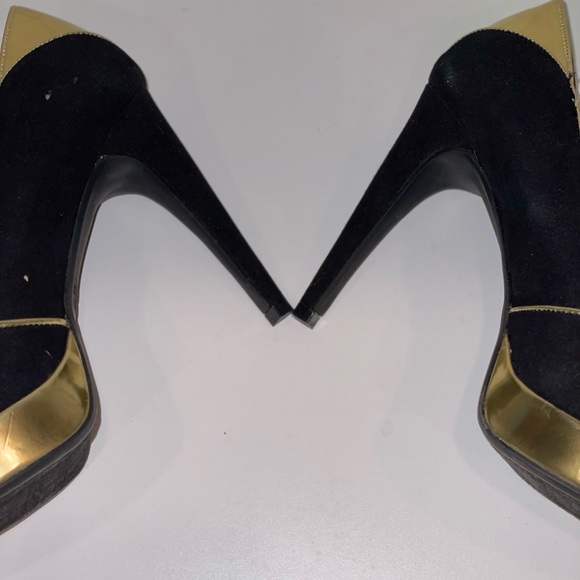 Rampage black and gold heels Size 7.5 Medium - Picture 2 of 6